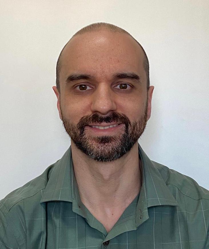 Dr. Rodrigo de Castro Menezes